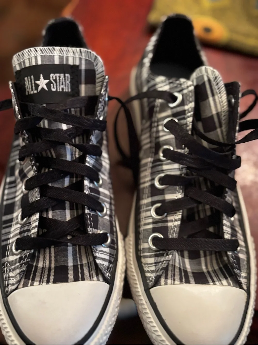 Converse women’s Black & White Plaid All Star Low-Top Sneakers - Picture 6 of 6